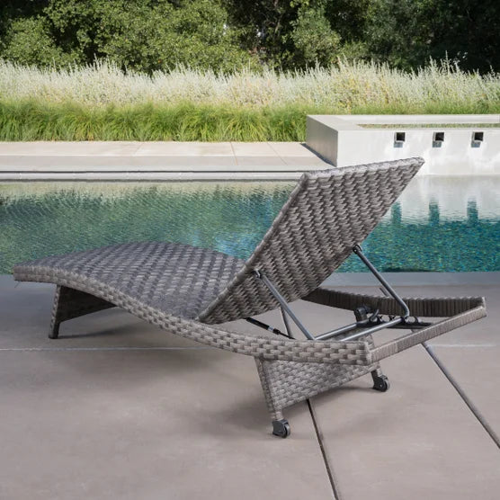 SunVilla Julia Woven Chaise Lounge 1 piece