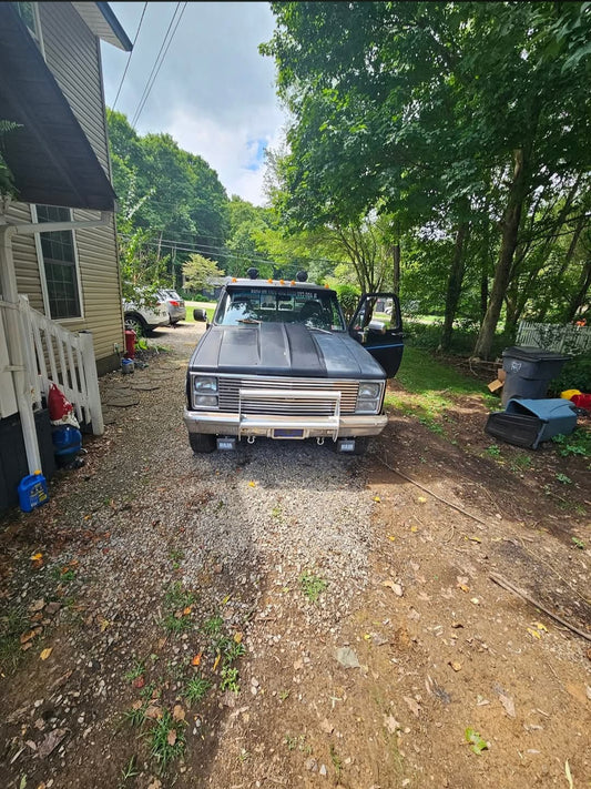 1984 Chevrolet K20 3/4-Ton Long Bed - 350 V8